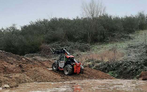 Crane services essex 2026-05-11 at 22.58.30 (14)